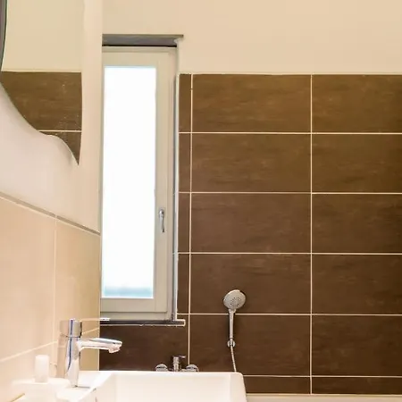 Tular Appartaments Ferienhaus